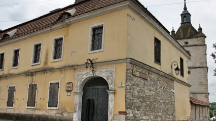 Музей старожитностей, Вірменський торговий будинок