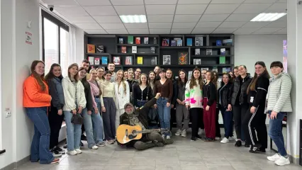 Молодіжний центр